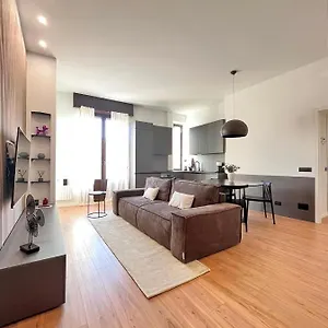Kibilu - Via Taormina - Ospedale Niguarda - Isola , Milano Italia